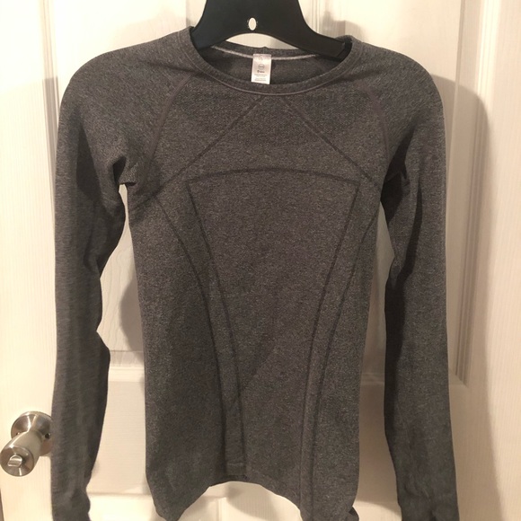 Ivivva Other - Ivivva Charcoal Grey Long Sleeve Athletic Top